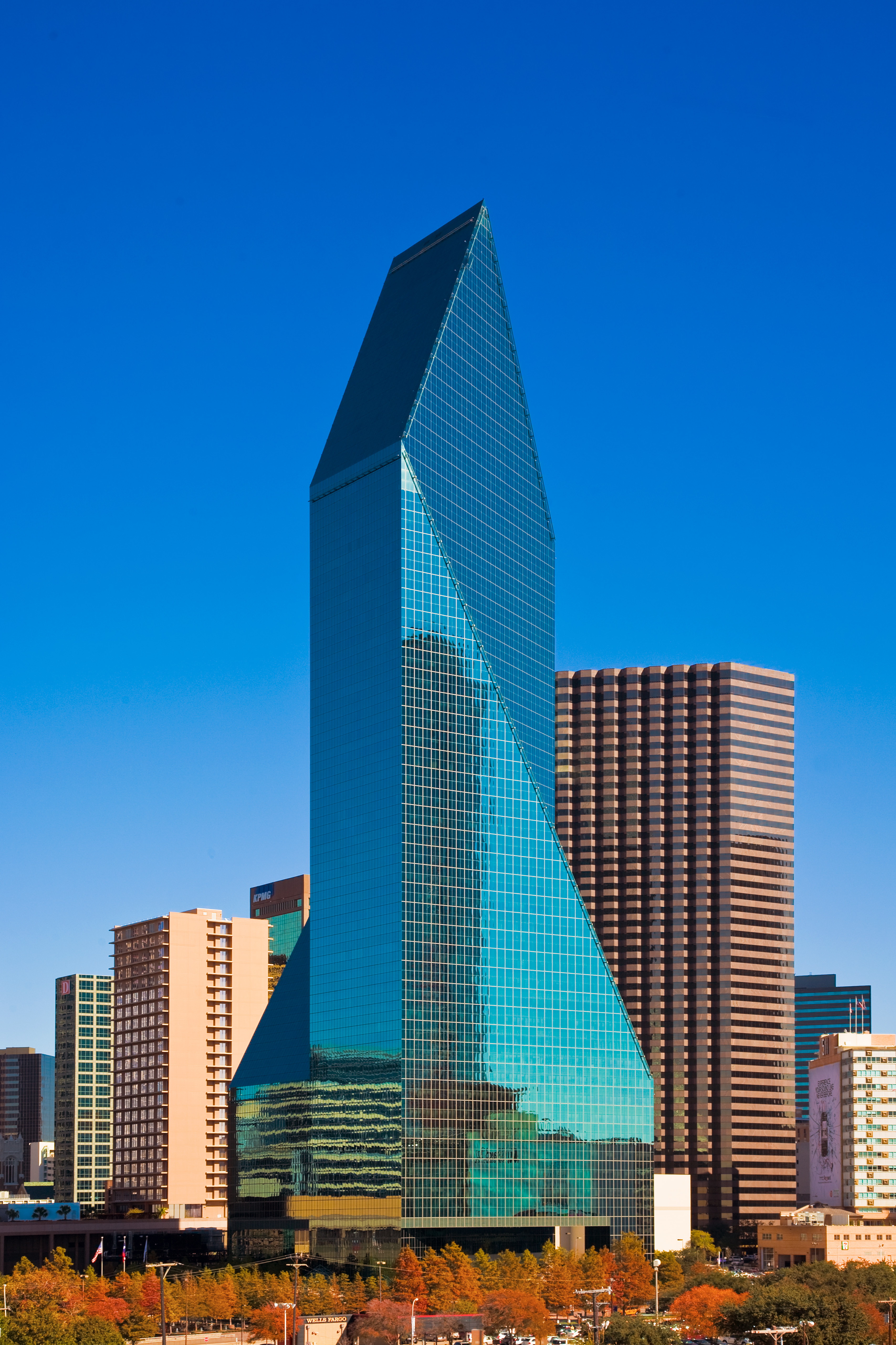 Lessons Learned Fountain Place In Downtown Dallas Realty News Report
