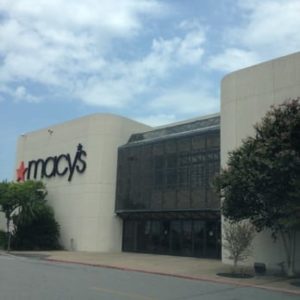 New Owner of West Oaks Mall Buys Former Macy&#39;s Store - Realty News Report