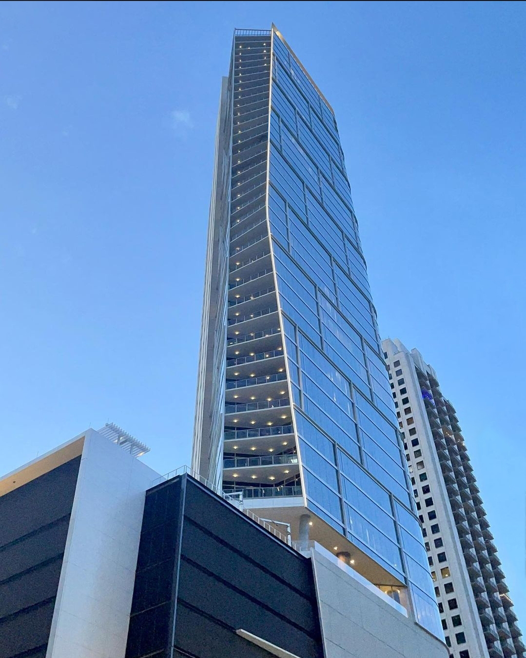 houston-s-tallest-apartment-opens-realty-news-report