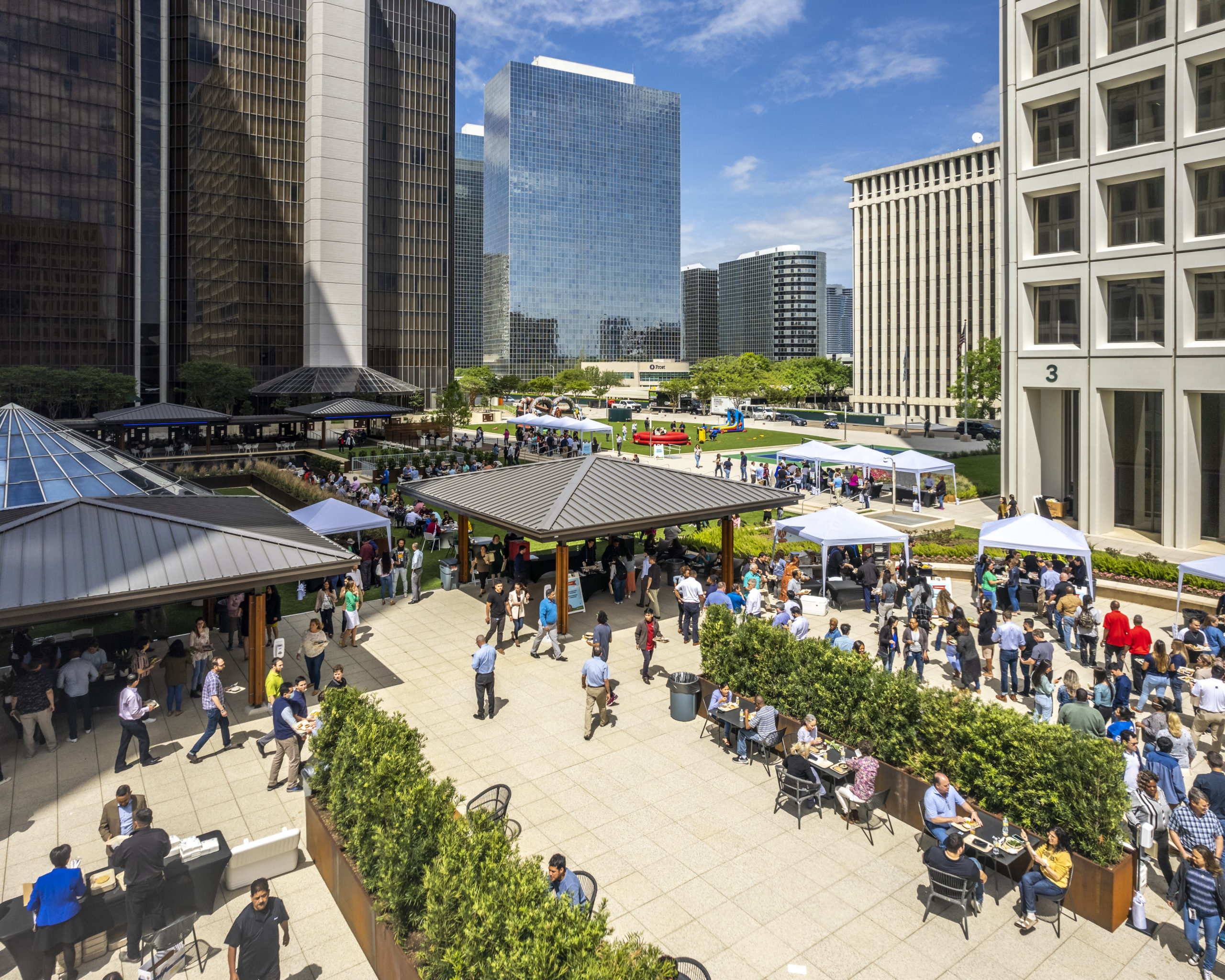 Invesco Signs Major Lease In Greenway Plaza Realty News Report